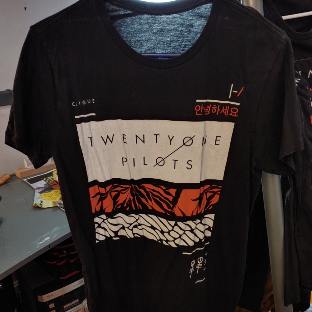 Classic Blurryface era Twenty One Pilots tee